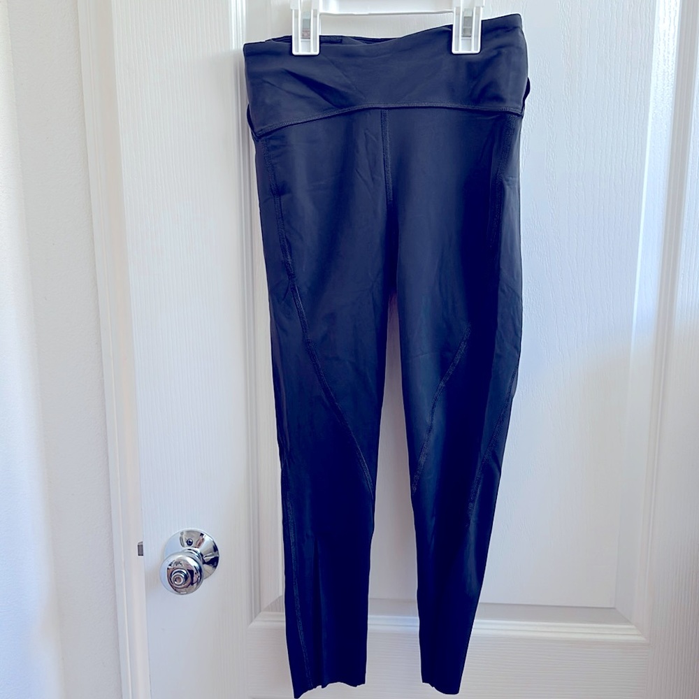 Lululemon leggings pants 21” dark gray Size 4